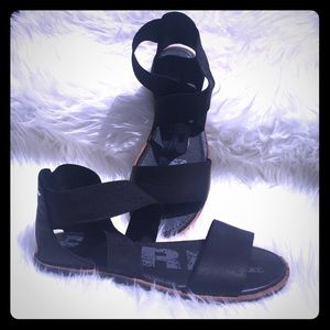 Sorel Ella Sandals Size 9